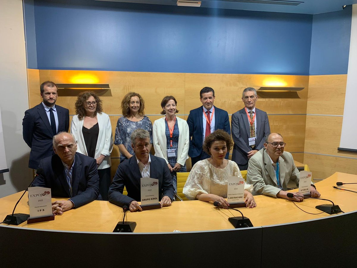 El premio que hoy recibimos es un espaldarazo para nuestro trabajo, un reconocimiento que agradecemos y que nos anima a seguir defendiendo nuestros intereses, combatiendo las fake news, y trabajando para evitar que se nos discrimine en comparación al juego público o a la ONCE