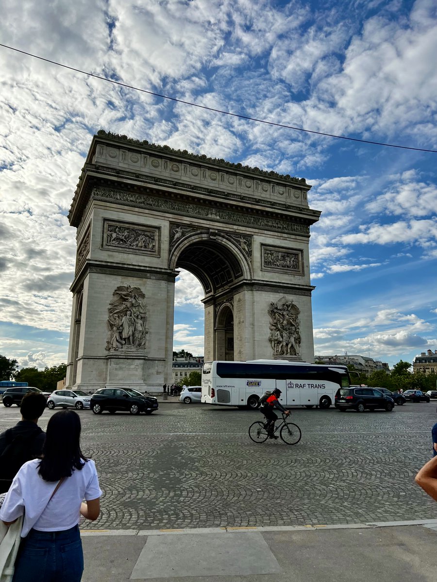 rwlord's tweet image. Bonjour Think Paris! I&apos;m on tour with @IBM&apos;s global Think conference this week to connect with long-time partners across sectors and talk about the future of hybrid cloud and AI for France. #Think2022