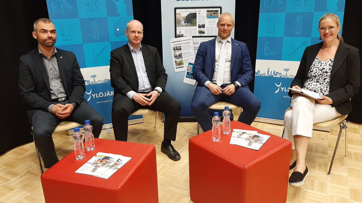 #Ylöjärvi johtokolmikko vastaa jälleen kaupunkilaisten kysymyksiin ja keskustelee ajankohtaisista aiheista, kuten kouluhankkeista sekä lähimatkailusta. Keskustelutunti on katsottavissa #ylöjärvenuutiset sivuilla torstaina 9.6. klo 17 alkaen #kysyjohtajilta ylojarvenuutiset.fi