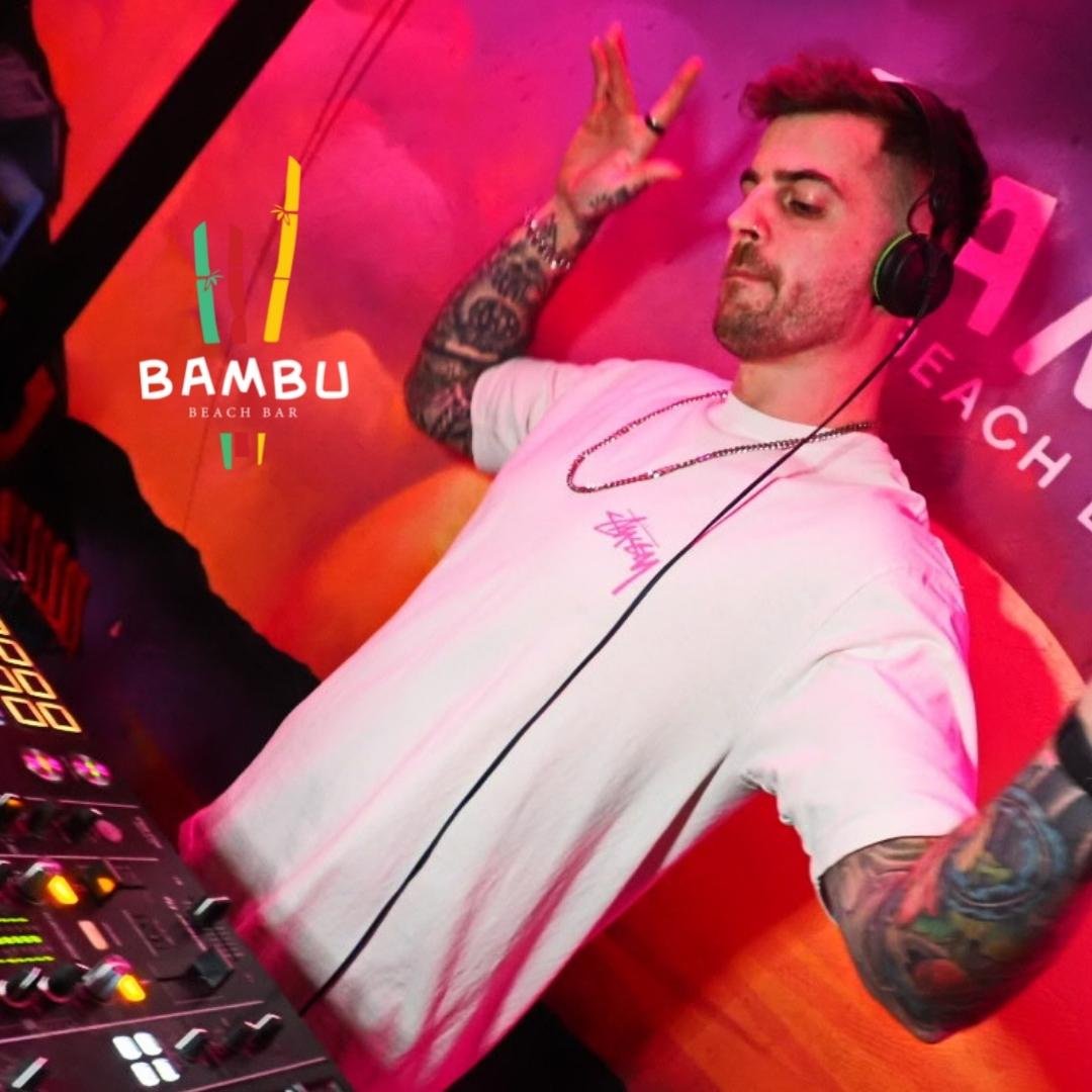 GET LEI’D! 🌸🌼

#Studentnight every Wednesday - you know the drill! 😉 

Join us tonight for 2-4-1 Tropical Tiki Cocktails (4 - 9pm) and our supreme resident DJ's. We're ready to party into the night at the best Tiki bar on Wind Street 🍹