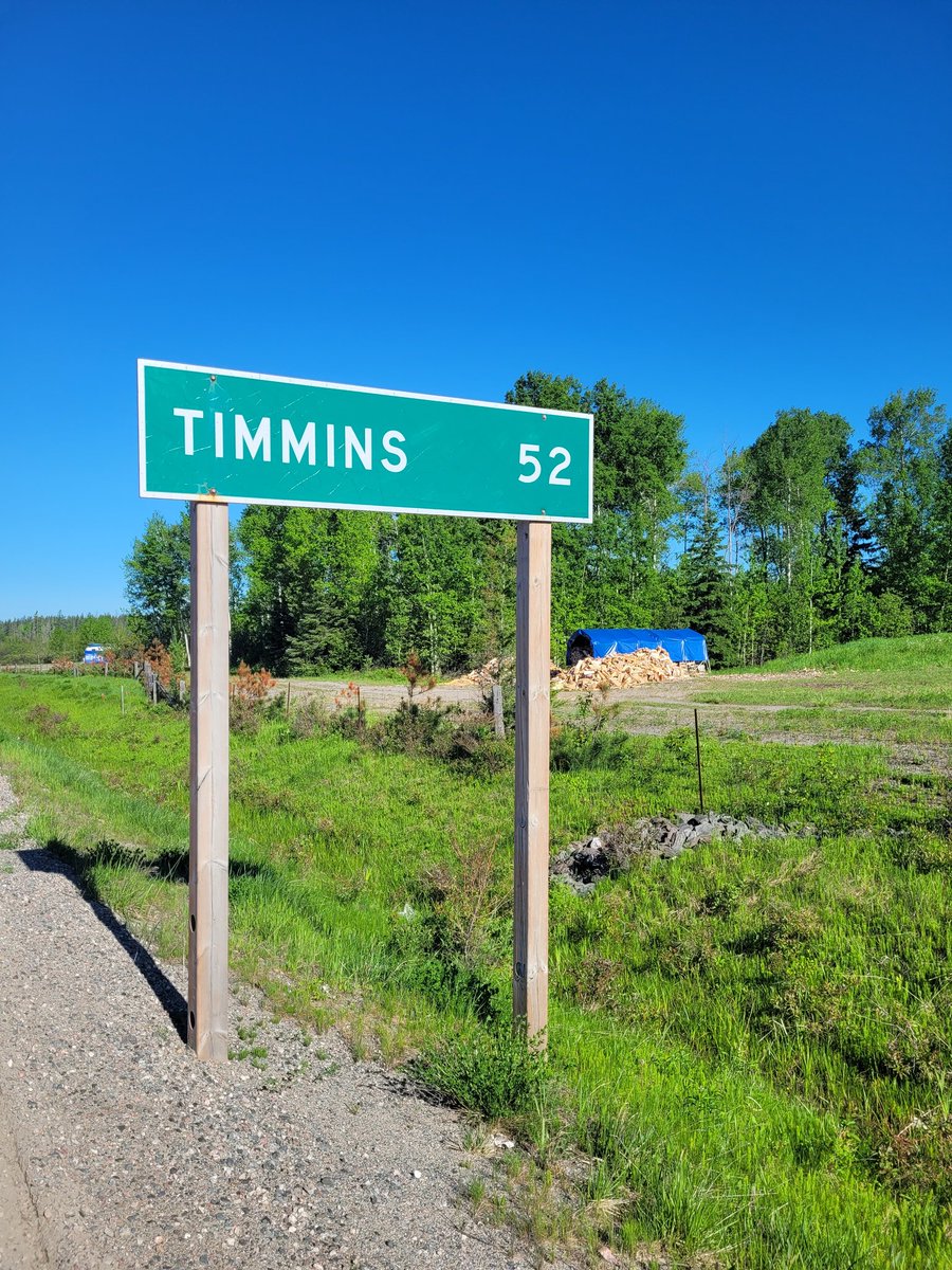 FrancineLong53's tweet photo. On way to the #Timmins #miningshow.
I wonder this always, if I could ask the city of #Timmins if they could move this sign 1 km back (East) #signage #numbersigns https://t.co/YBhtOR3k80