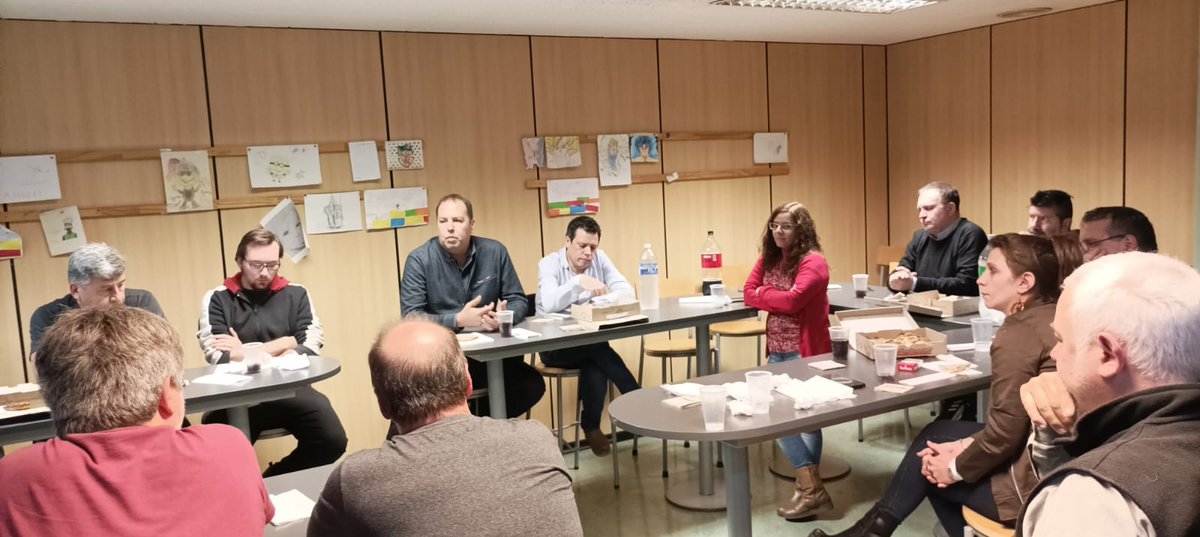 AefipM's tweet photo. AEFIP CUMPLE

AEFIP puso en agenda una demanda postergada por años de trabajadoras y trabajadoras que desarrollaban tareas en el área informática logrando una nueva conquista laboral.

Para saber más lee aquí la nota https://t.co/4NrBmQPexd https://t.co/z8x92cXp7O