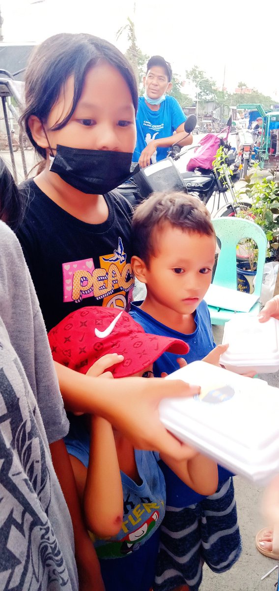 Dianah143's tweet photo. Making a child Smile will be worth your while😘😘 @MarioXQuake @MarioXQuake thank you 🙏🙏
#HumanitarianToken #Xrp #XRPLcommunity #XRPHolder #XRPLedger #XRPCommunity
#XQK 💗 https://t.co/NN21RScuom