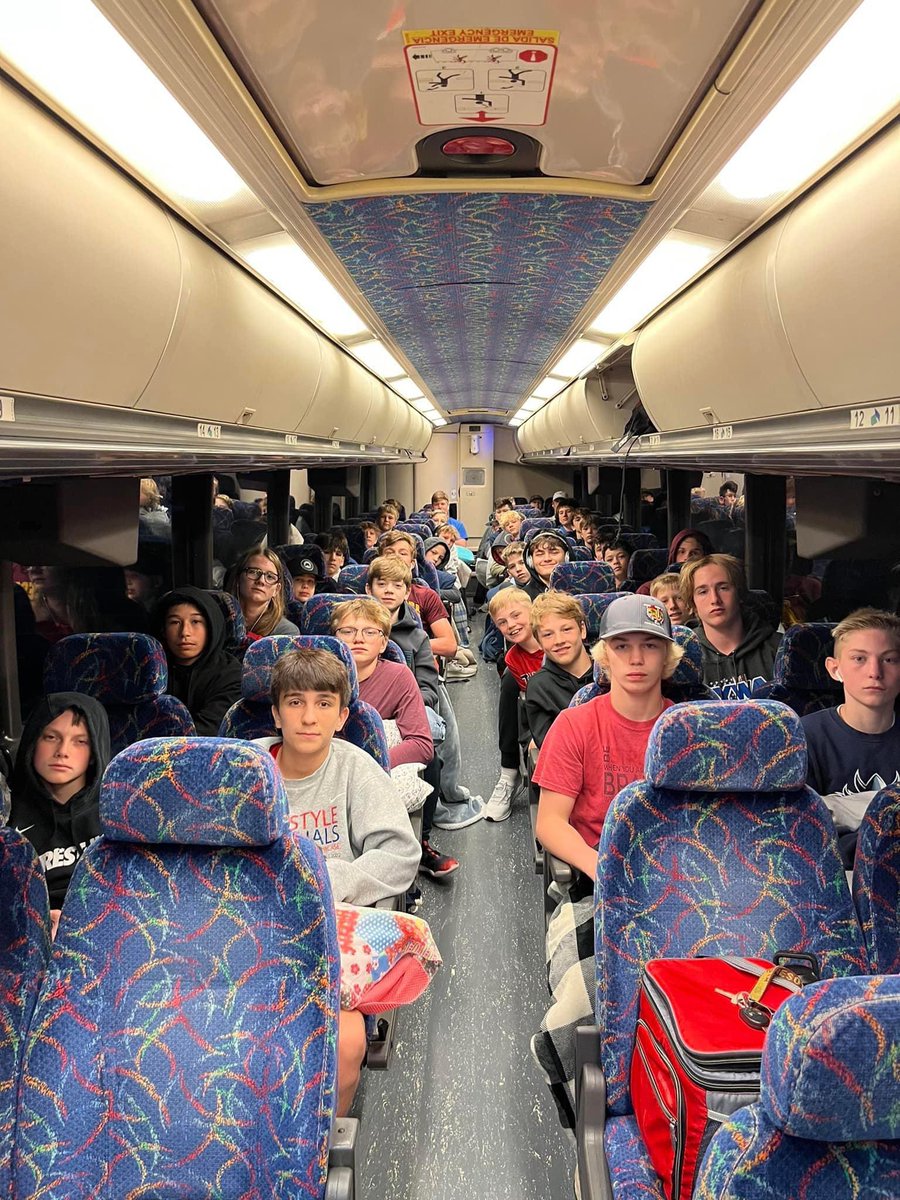 Bummmy's tweet photo. Minnesota Schoolboys headed down to take over Indianapolis! #titles 
@AVK155 https://t.co/qddOdYmLY4
