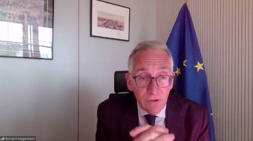 andreasjenet's tweet photo. Efforts from European Institutions to protect and ensure a safe digital environment for our citizens are based on multidisciplinary expertise and insights
Bernard Magenhann @EU_ScienceHub opened #Standards4AI https://t.co/T1rkbUb52l