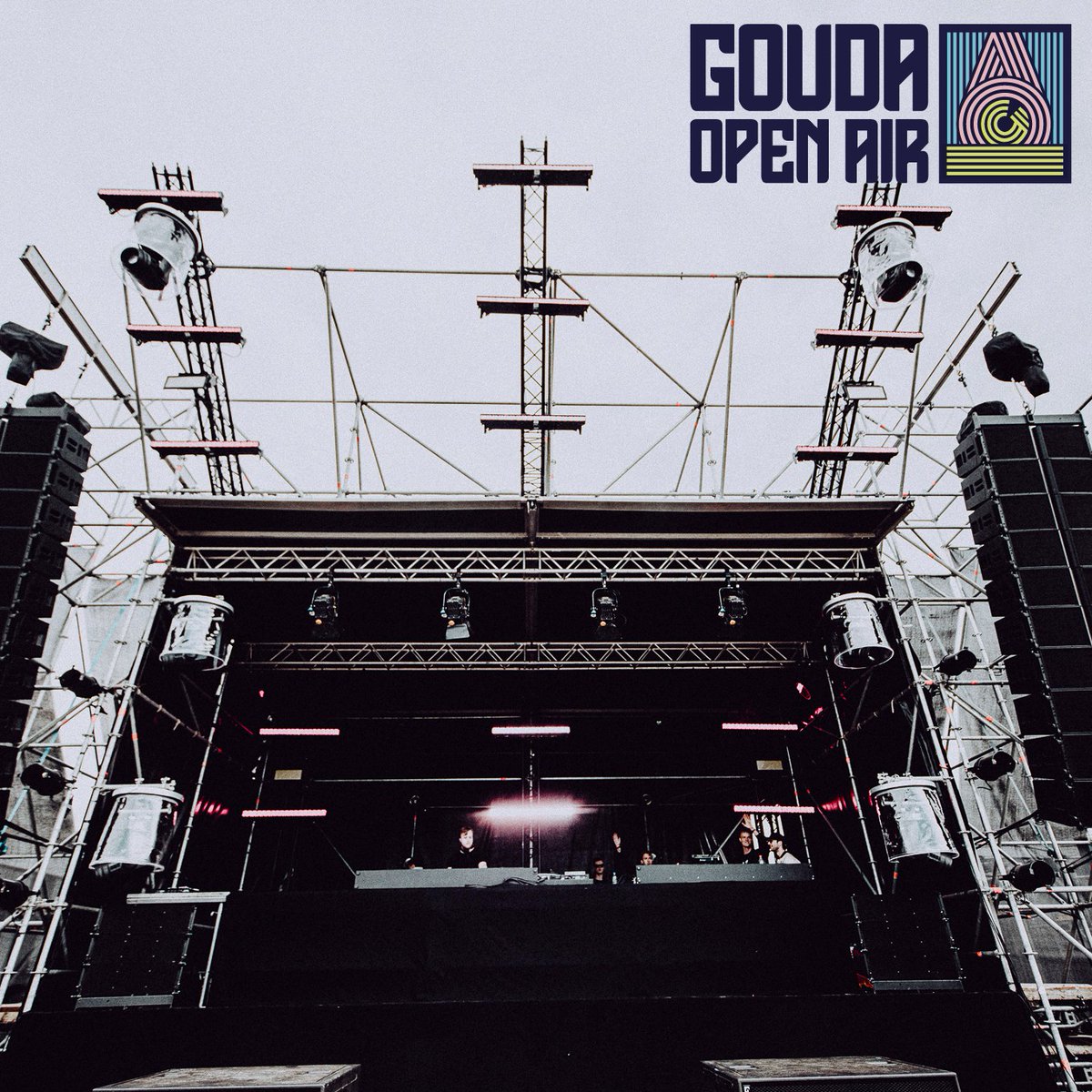 CO2? Weg ermee! Een festival optuigen kost energie, daar kunnen we niet omheen, maar we kunnen het gebruik wel beperken. Opbouw, afbouw, stroomvoorziening en generatoren, we denken overal over na.

#gouda750 #gouda #goudaopenair #massevents #groenhovenpark #duurzaam #lessmess