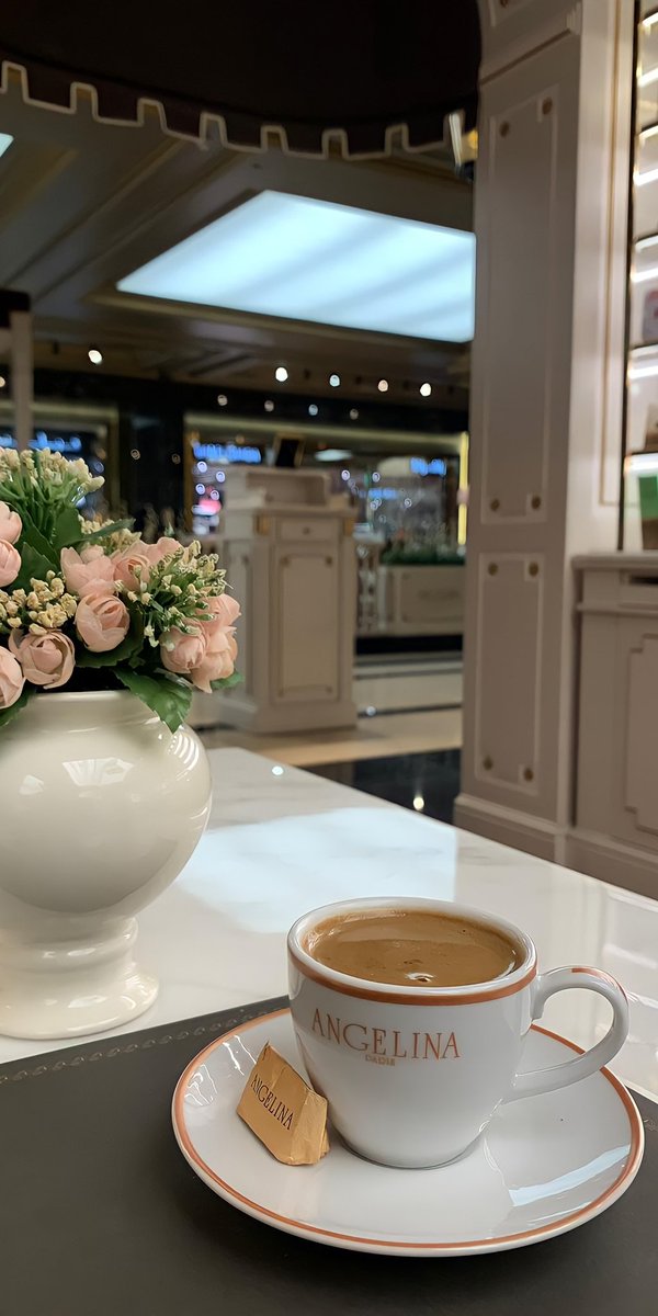 .
.
ما أقارنه بأحد ، أجمل شعور أنخلق معاه 💜
.
.

#إنجلينا
#تصويري