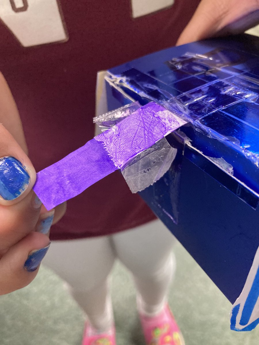 milesnawmiles's tweet photo. Summer camp STREAM wk1 engineering challenge: design &amp; build a pkg 2 ensure safe delivery of fragile contents + appealing design. #ChallengeMet ⁦@jcityTNschools⁩ https://t.co/UaxAgkOTVl