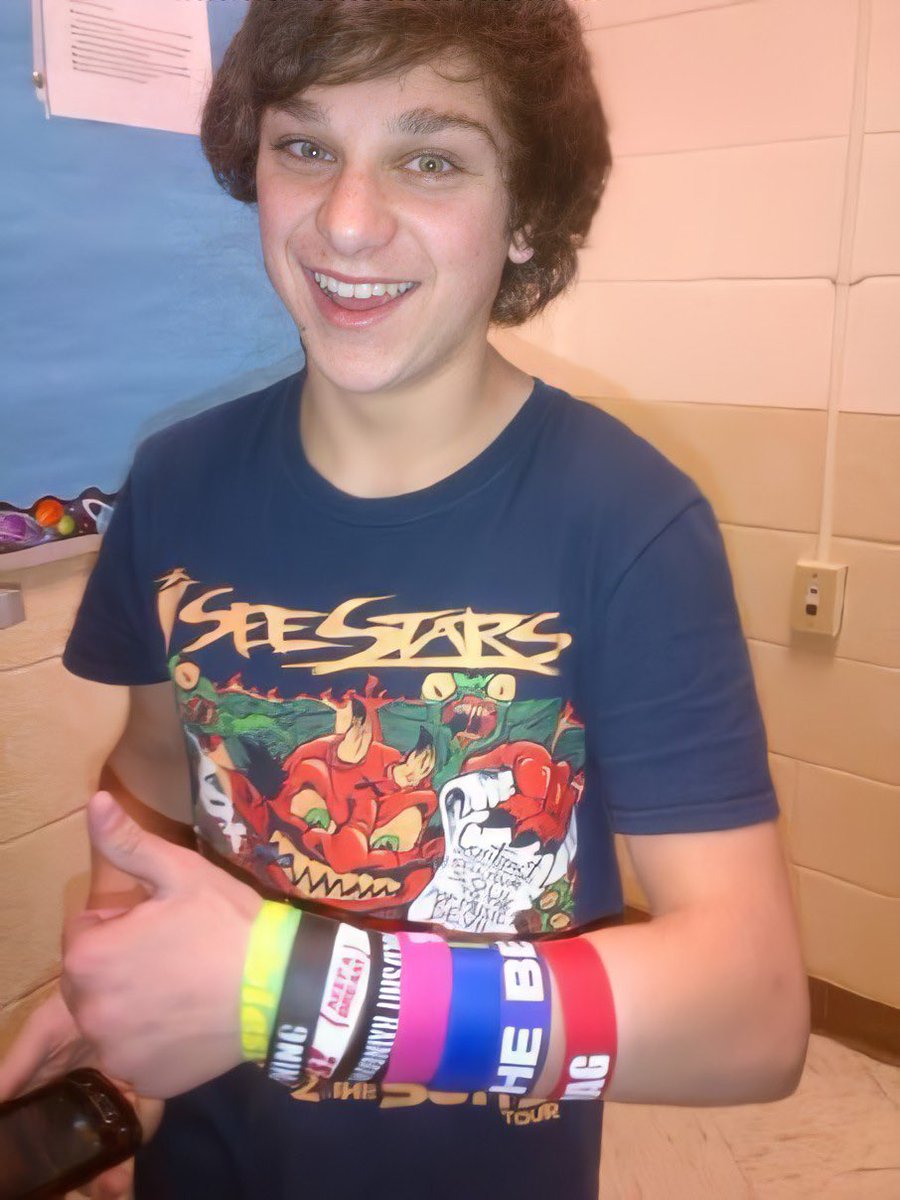 dailyblarg's tweet photo. don’t forget about the mattfro https://t.co/lbj1gu2Odq