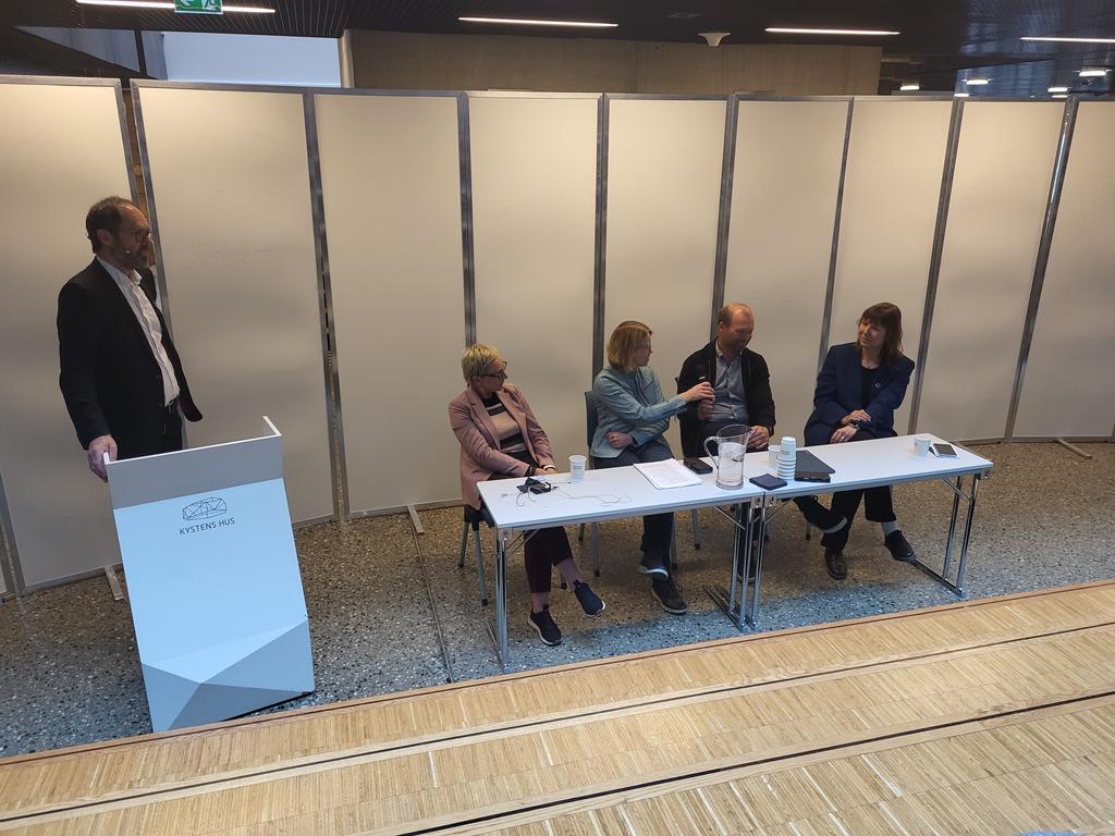 Verdens Havdag markeres i Kystens Hus med gode debatter og godt oppmøte