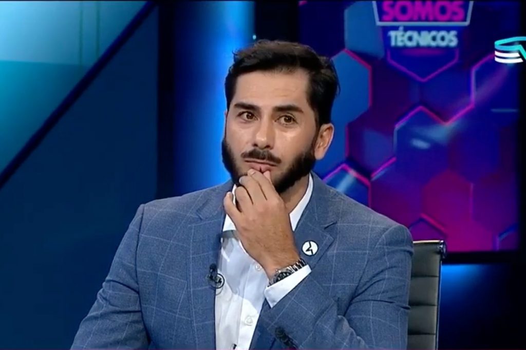 EncuestasNo's tweet photo. Que vergüenza lo de Iván Arenas po compadre nada que ver lo del Profesor Rossa compadre https://t.co/ZhQ0VvsOkS