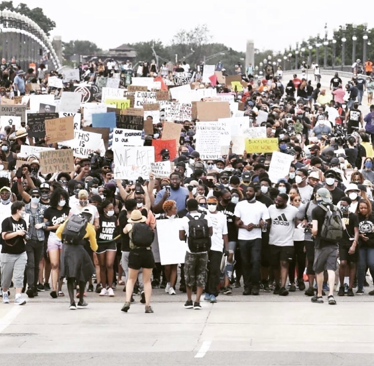 MoSoul313's tweet photo. Many Don’t Know That I was one of the Co-Organizers of The Recreation of The Selma March at Belle Isle Summer 2020. We Are The Change, We Seek 🗣🗣🤧🤘🏾 #GOMAB #RecreationOfSelma #Activist #CommunityOrganizer #MoSoul #StayWoke #ChangeAgents #LivingHistory https://t.co/KyC5AxIRzx