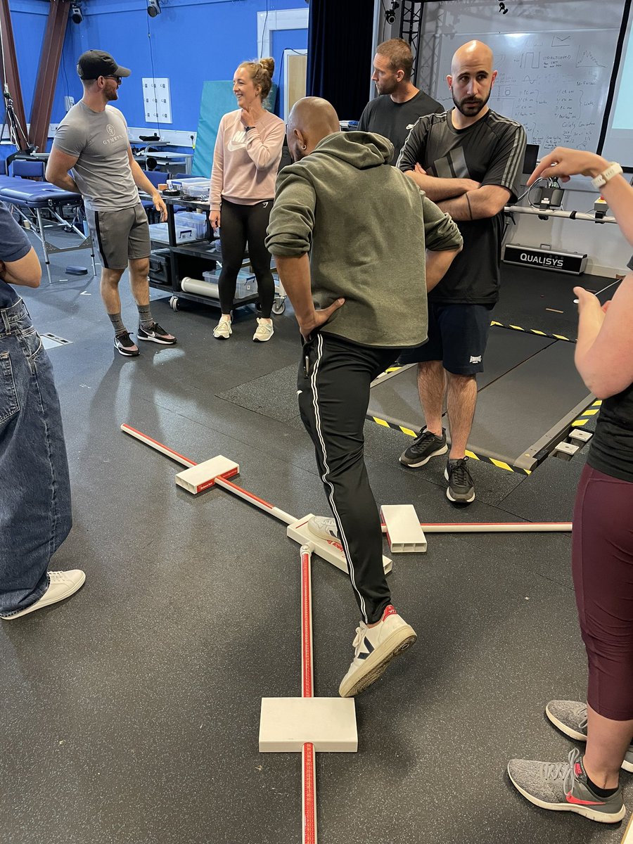 BathSEM_SPY's tweet photo. Another awesome session for the SPY Phase 2 Sports Physio students, this time with @ffronzoni on lower limb RTP markers and injury management 🦵🏼🦶🏻🏃‍♀️ #physio #sportsphysio #MSc #alwayslearning #SPYclinicalweek22 https://t.co/wvTJrmeaRB