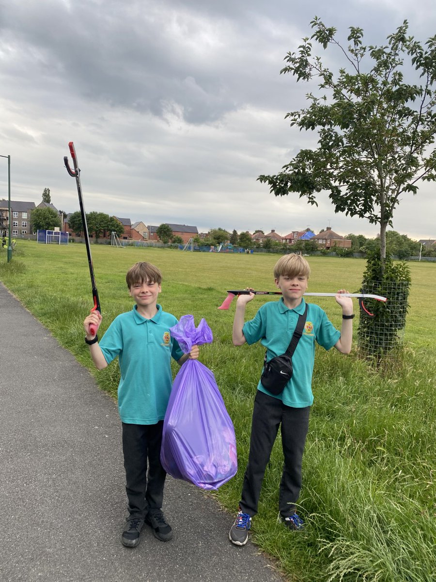 StPatricksNotts's tweet image. Wonderful to see some of our Year 6's being global citizens! They spent yesterday evening tidying up the local area. Well done an amazing inspiration to us all.
