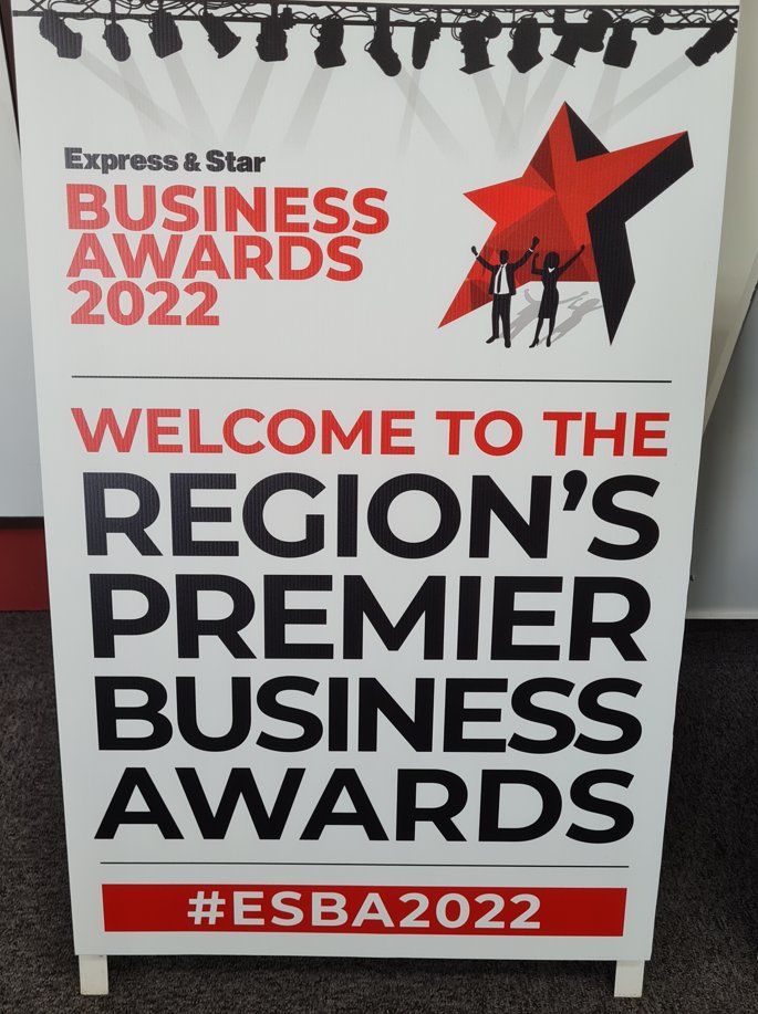 ExpressandStar's tweet photo. 🔊 It's happening!

We look forward to welcoming all our guests to #ESBA2022 tomorrow evening at @WolvesRaces

Celebrations include a three-course dinner-hosted by comedian and impressionist Aaron James. 

The evening will also be raising funds for local charity @promisedreams 🙌 https://t.co/MCAtFdYATi