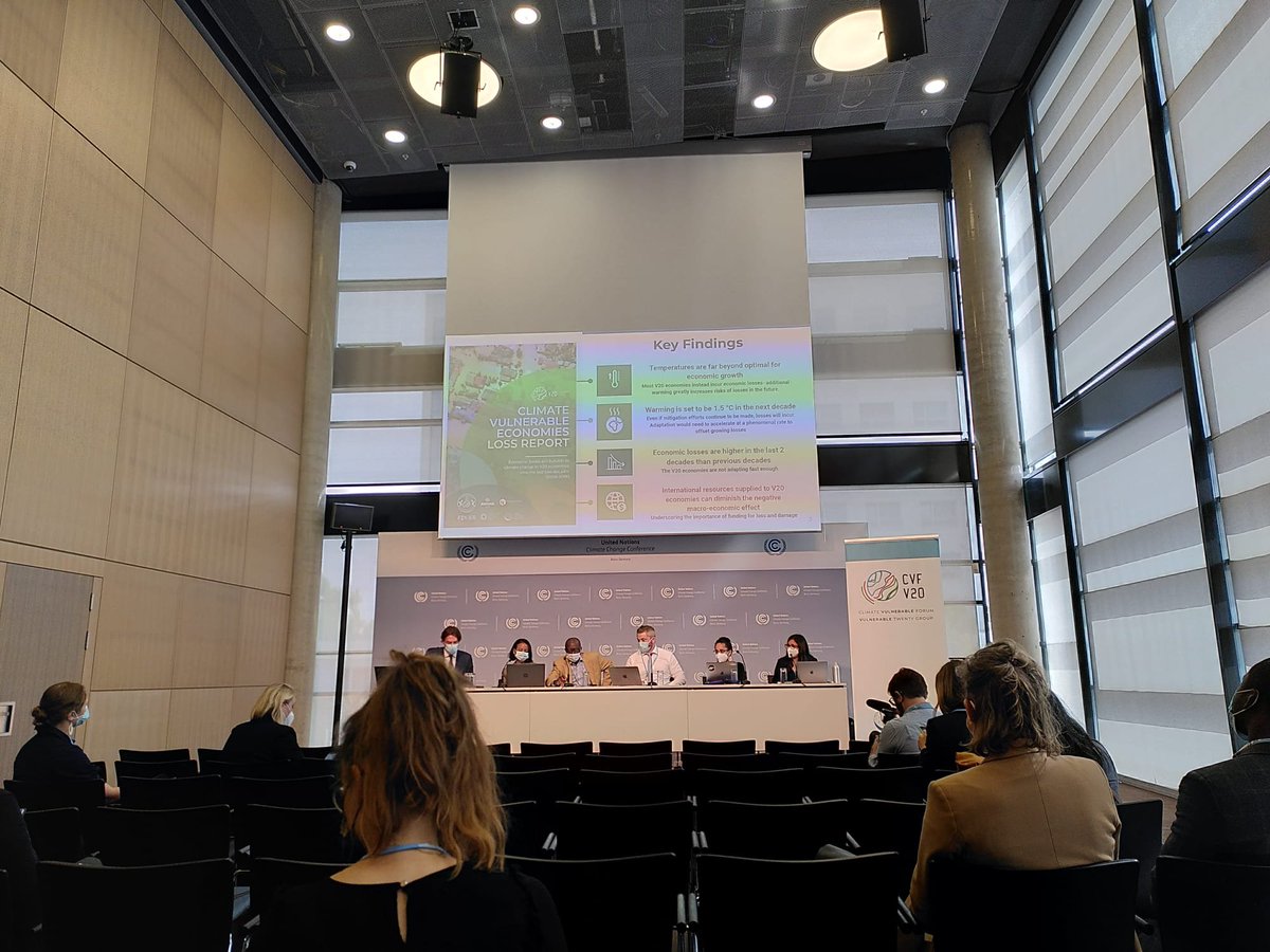 Now happening at #BonnClimateConference: <a href="/TheCVF/">Climate Vulnerable Forum</a> launching new report on the massive economic costs of #LossAndDamage &amp; the dramatic non-economic losses related to the climate crisis. 
➡️ The #GlasgowDialogue needs to deliver to #PayUp4LossAndDamage