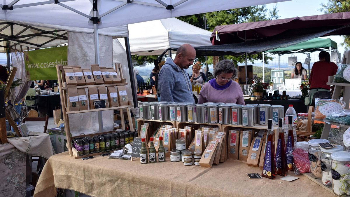 Dissabte 11 de juny, 12è mercat de les espècies #Argençola <a href="/eltrillargen/">El Trill - Argençola</a> , us hi espereml! <a href="/catexperience/">Catalunya Experience</a> <a href="/bcnmoltmes/">Barcelona és molt més</a> <a href="/Anoia_Turisme/">Anoia Turisme</a> <a href="/femturisme/">femturisme.cat</a> <a href="/eixarcolant/">Col·lectiu Eixarcolant</a> <a href="/Micropobles/">Micropobles</a> <a href="/infoanoia/">infoanoia.cat</a> <a href="/VeuAnoia/">La Veu de l'Anoia</a> <a href="/TaronjaAnoia/">Canal Taronja Anoia</a> <a href="/casadeltio_cat/">La Casa del Tió</a>  <a href="/EATarrega/">Escola Agrària de Tàrrega</a>  <a href="/SomSegarra/">Som Segarra</a>
ℹ️ argencola.cat/festes/noticia…