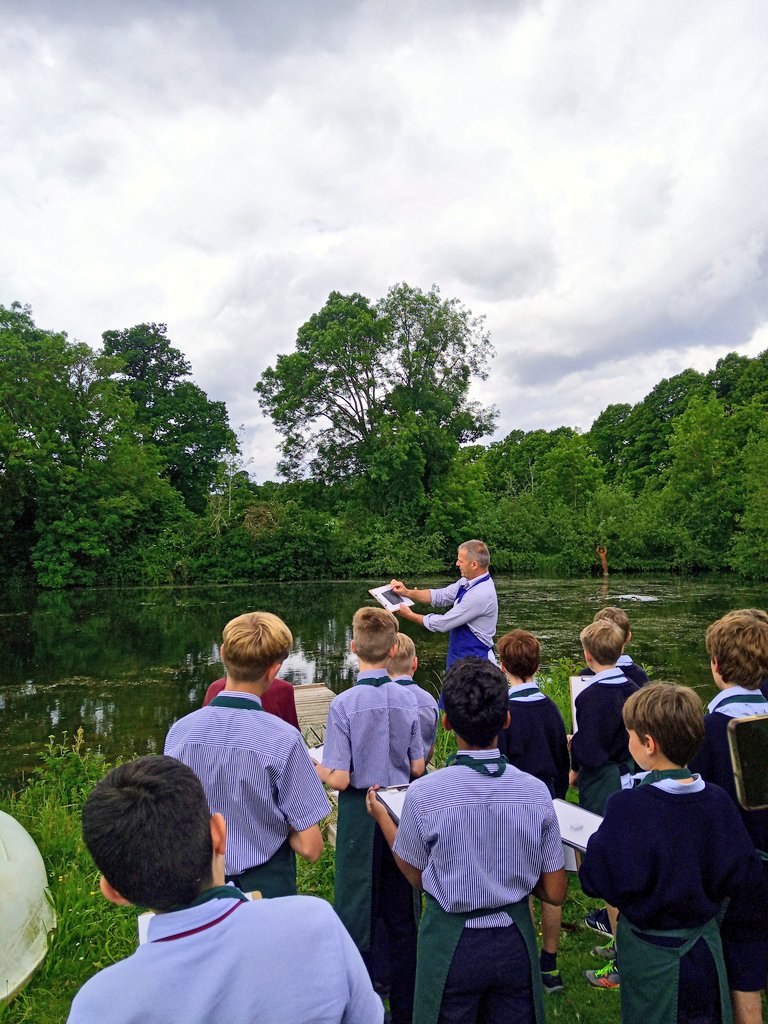 ArtCothill's tweet photo. Thank you @RadleyArtDept for a super Prep Schools Art Day. We had a brilliant time and it was so inspiring to learn from @Kieran_Stiles, with the help of Radley's lake and grounds! https://t.co/pAldKJw6kN