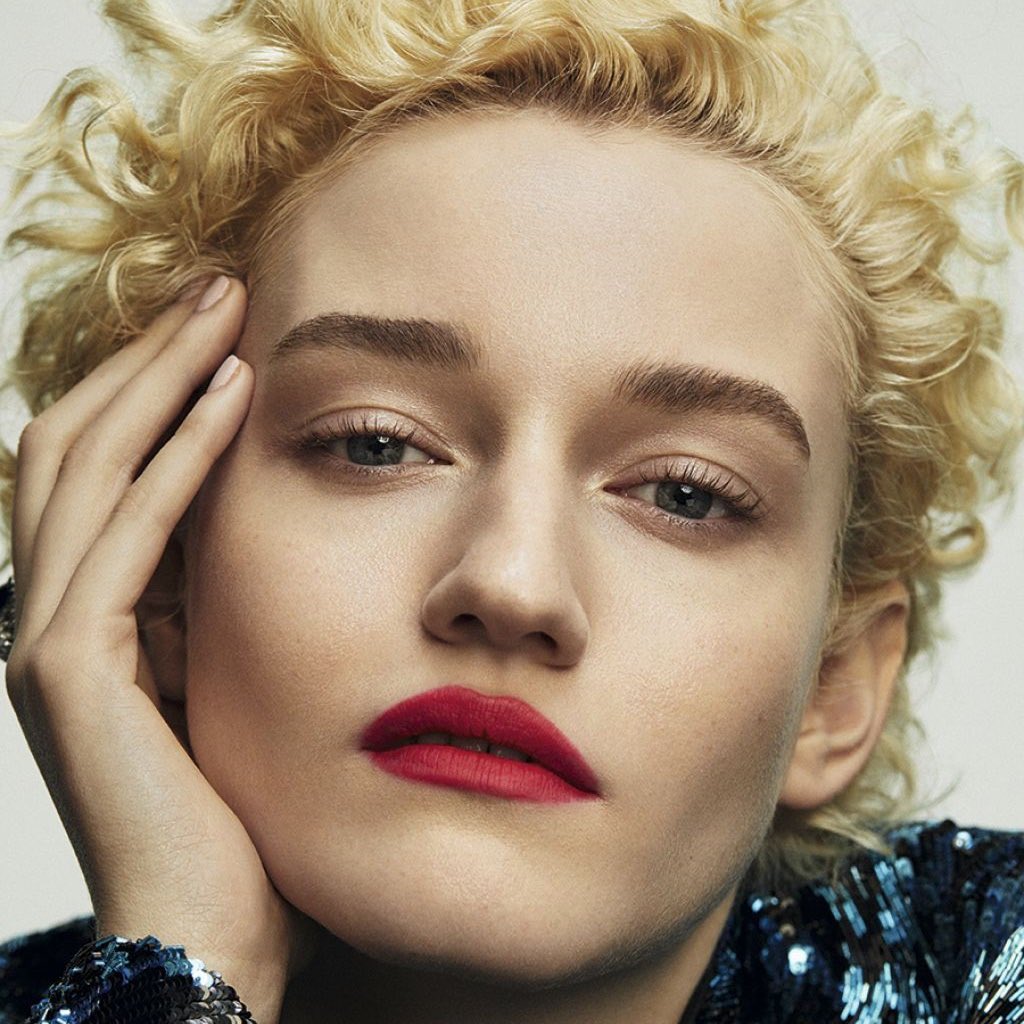 alloseriefr's tweet photo. 👩‍🎤 Julia Garner, que l'on a pu récemment voir dans #InventingAnna incarnera Madonna dans le futur biopic de la Reine de la Pop.

C'est Madonna elle-même, qui après des mois de casting, l'a sélectionnée. 
La chanteuse travaille depuis des années à raconter son histoire. https://t.co/iVhmWcu26i
