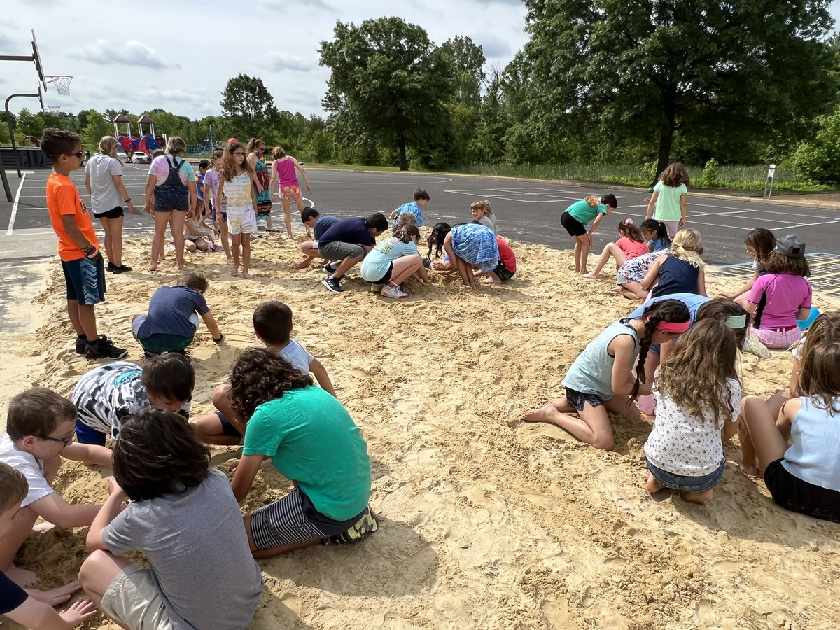 Last week festivities. Beach day - sand, inflatables, soft pretzels, and reading by the beach. Thanks HSA and Cold Spring for fun days! #ColdSpring #cbsd #funfunfun