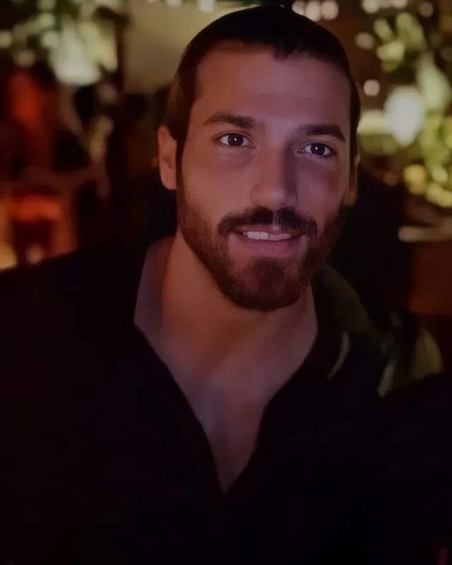 Merxe85630905's tweet photo. Guapísimo ❤️kan Yaman https://t.co/fG0iy3j038