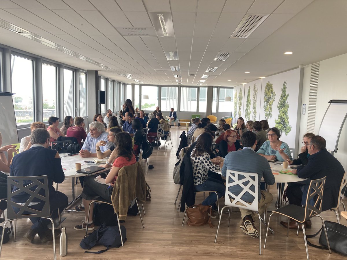 antoinetteguhl's tweet photo. Ateliers sur le plan alimentaire de @GrandParisMGP avec les communes du Grand Paris : alimentation bio, produits locaux, marchés publics, filière agricole … les sujets ne manquent pas ! Merci à #GABIDF pour le partenariat https://t.co/IkktTpllT5