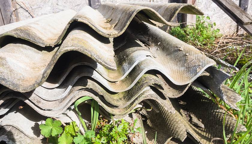 Net als vorige week week gaan we vanavond en zaterdagochtend in de straten rond de Pieter de Hooghstraat in <a href="/DeventerGem/">Gemeente Deventer</a> huis aan huis in gesprek over de actie om op 17 september zoveel mogelijk asbest dakplaten op schuren te vervangen door gezonde daken. (1/2)