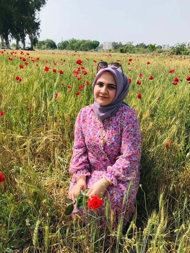 TutsakBebekler's tweet photo. 20 haftalık HAMİLE tutuklu Ayşe Karaduran sıkıntılı bir gebelik geçiriyor.
Eşi:
“Az önce eşimle görüştüm böbrek sancısının devam ettiğini hastane için talepte bulunduğunu söyledi.Bir insan hem hamile,hem böbrek sancısı çekiyor olsun bunu da cezaevinde yaşasın..”
@adalet_bakanlik https://t.co/kXBk5g86De