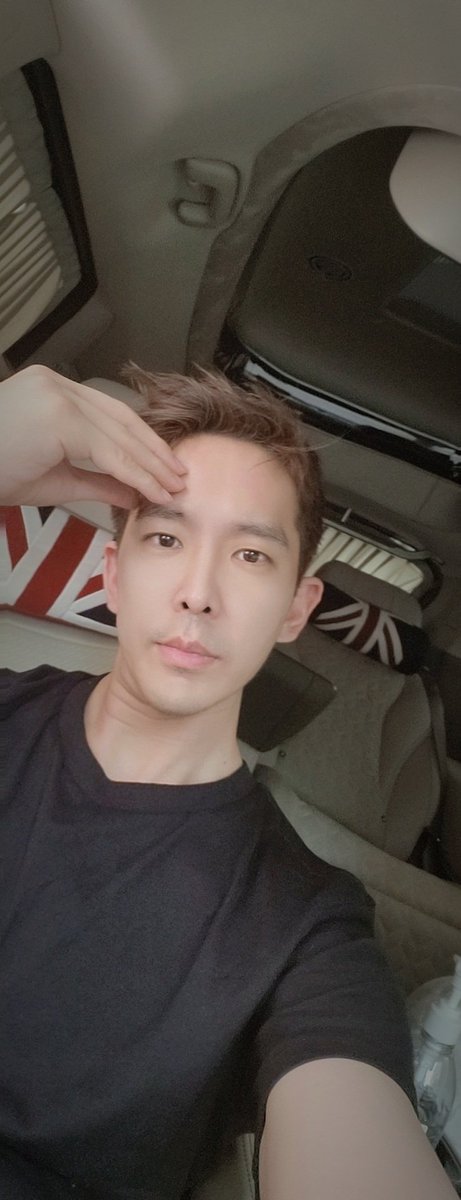 GENTLEE_KIM's tweet photo. 염색&amp;핸펀 산 기념으로!!찰칵 https://t.co/9jFvfGUcU6