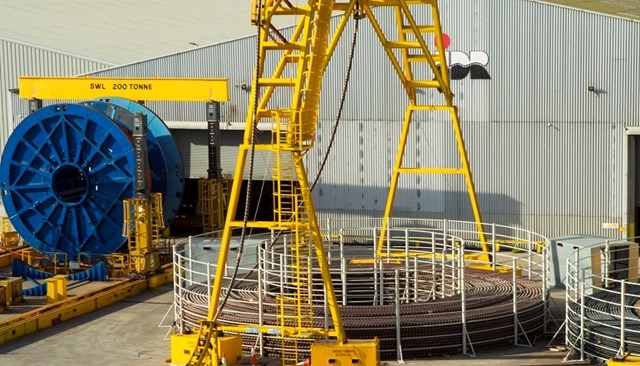 AdvanceNland's tweet photo. . @ConnectwithJDR based near Blyth, Northumberland are lining up the cable kit for offshore wind farm.
https://t.co/UyT5nqjLIs
#Cables #RenewableEnergy #Offshore #OffshoreWind #CableKit https://t.co/0PGWWDUAdE