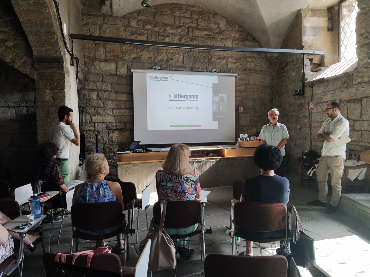 1/5
BeePathNet Reloaded partnership meeting in Bergamo, Italy just started and partners from the cities of Ljubljana, Bansko, Bergamo, Osijek and Sosnowiec will focus on tourism in relation to urban beekeeping.