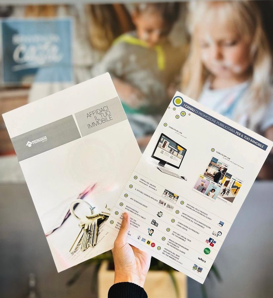 tecnocasasovico's tweet photo. Ci sono mille motivi per affidarsi a noi!
Scopri i nostri servizi e affidaci il tuo immobile 🚀
#tecnocasasovico #tecnocasaalbiate #tecnomedia
Ph da IG: https://t.co/uIsMVIkeMR https://t.co/yx8VjB4quI