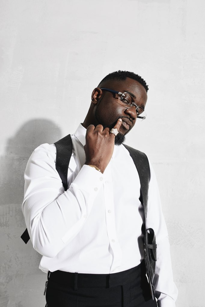 sarkodie's tweet photo. We don’t have it , we own it https://t.co/RgtLmpQfCA