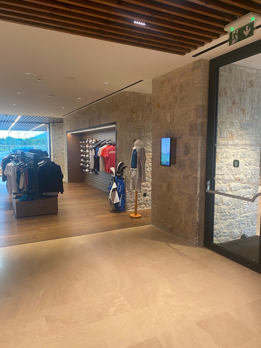 ManyStrokes's tweet photo. The Digital Conversion Table at COSTA NAVARINO in Greece 🇬🇷 The solution is located at the amazing Hills Course and The International Olympic Academy Course design by José María Olazábal.

@Messiniaproam @ManyStrokes 
#howmanystrokes #digitalconversiontable  #golfingreece https://t.co/tyF99rsJOY