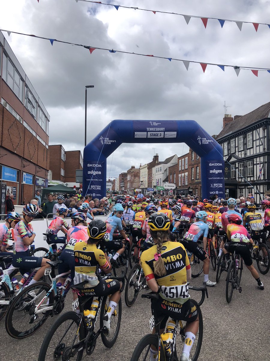 Feels good to be back at a bike race and to see so many familiar people! Stage 3 of <a href="/thewomenstour/">The Women's Tour</a> is officially underway in Tewksbury