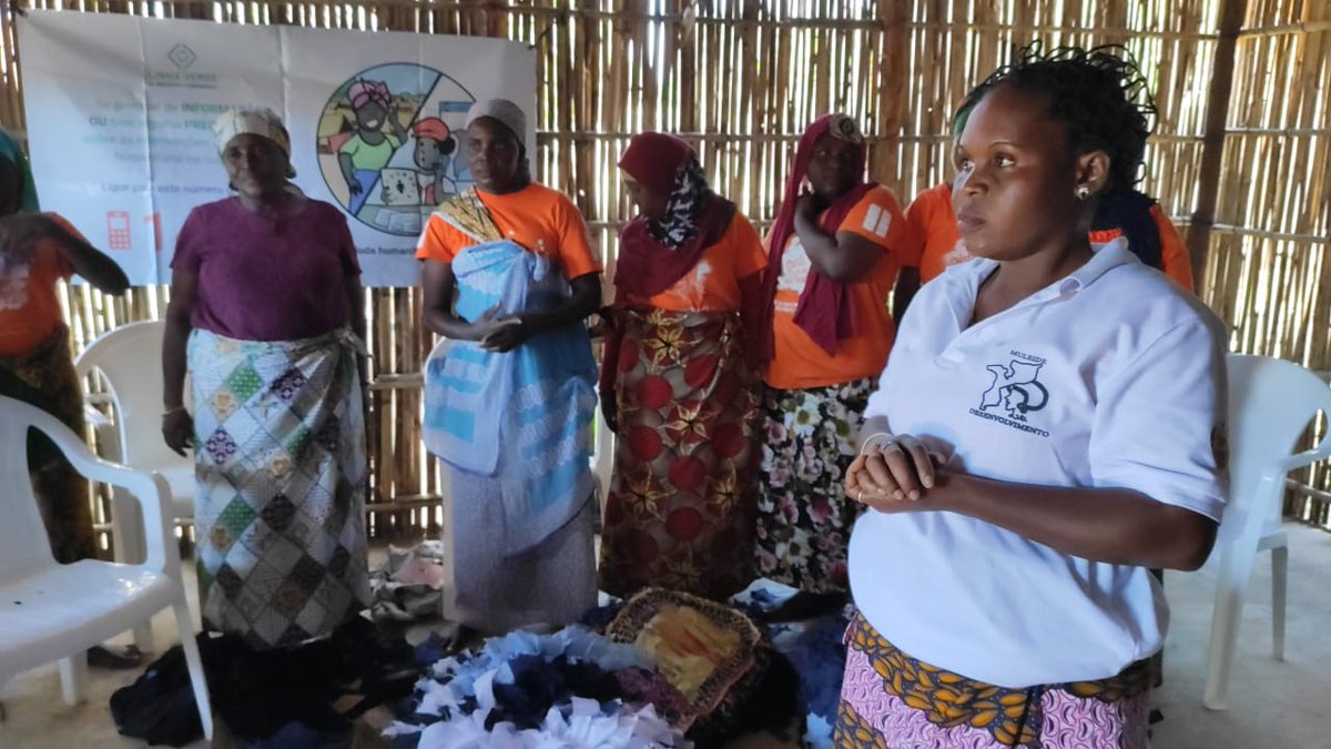 UNFPAMocambique's tweet photo. 📍 @UNFPAMocambique is pleased to host @CDinOT &amp; @CanHCMozambique 🇨🇦 in #CaboDelgado to visit services that prevent &amp; respond to #GBV &amp; meet with service providers delivering this life-saving work.

📷: the delegation visits a women &amp; girl safe space run by partner #MULEIDE https://t.co/peJL9Kkd3v