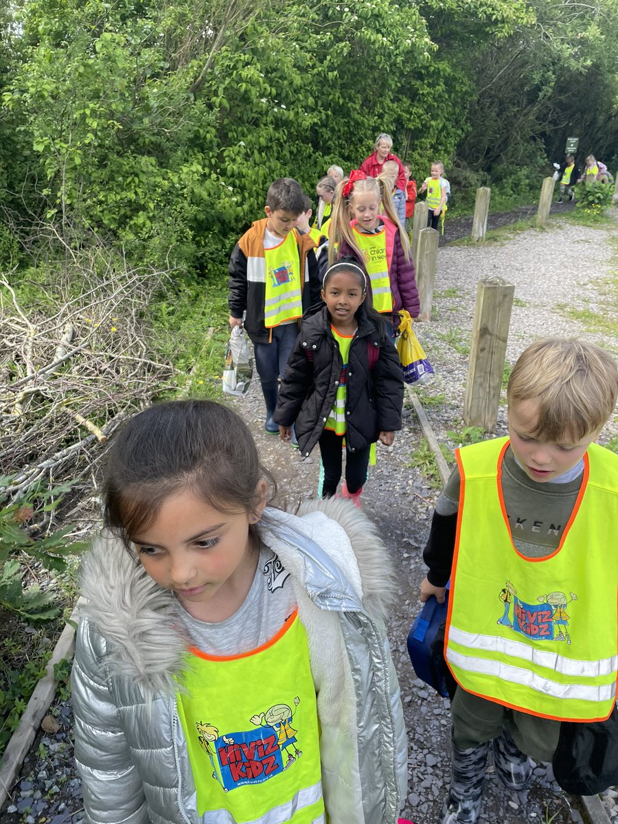 MissSmith2017's tweet image. @YsgolEmmanuel we have arrived #RSPB #2D #2SO