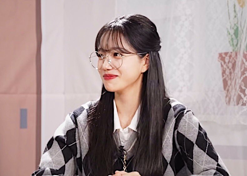 진짜 여신있다 

#YURI #조유리
#JOYURI_LoveShhh