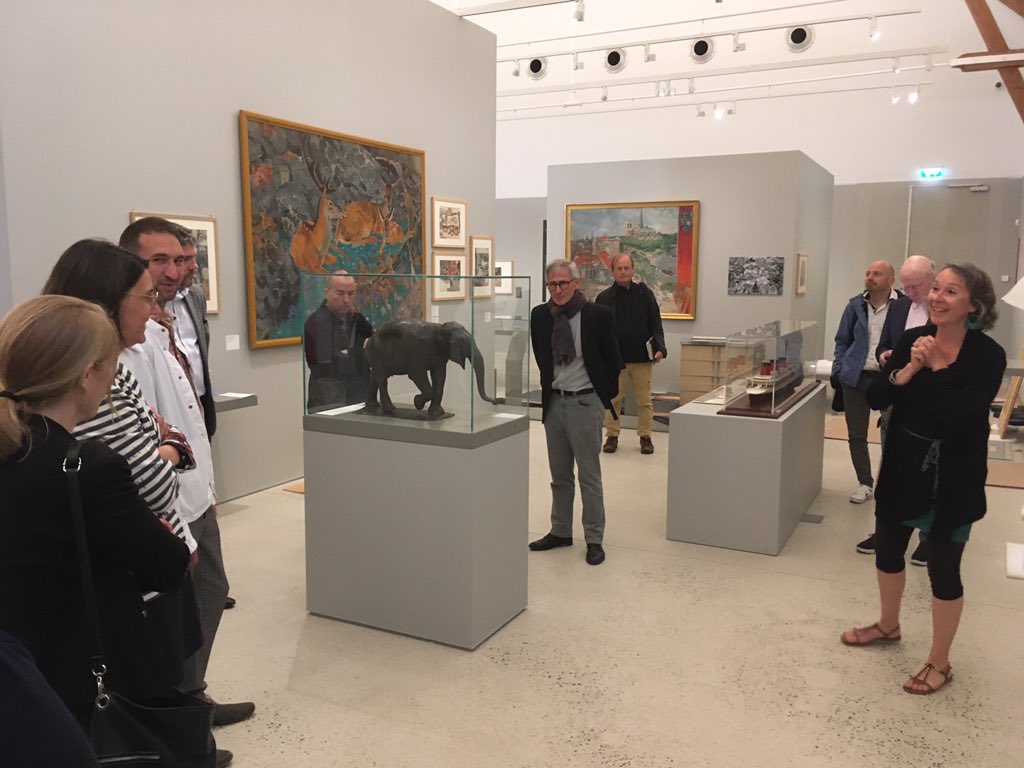 AG de <a href="/ToutVivre22/">Côtes d'Armor Destination</a>. Visite en avant première du musée Mathurin Meheut. En cours de montage, l expo temporaire sur les paquebots