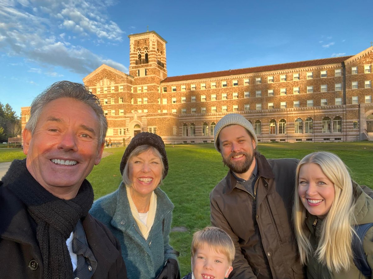 On our way back to Kona after a sweet time with family in Seattle!