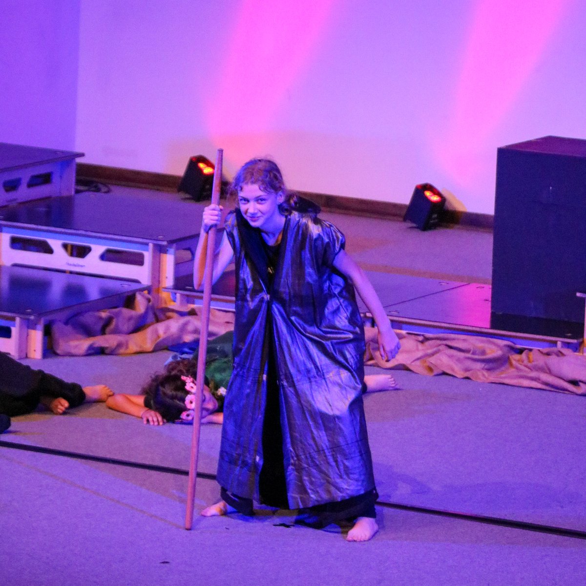 StJuliansLisbon's tweet photo. Images of the astonishing performance of The Tempest yesterday at #novaschoolofbusinessandeconomics' auditorium.
Congratulations to all Y7 Creative Arts students who presented the play to a packed house. It was fantastic!
#StJuliansLisbon #TheArtOfLearning #Shakespeare https://t.co/qXzitYCtHT