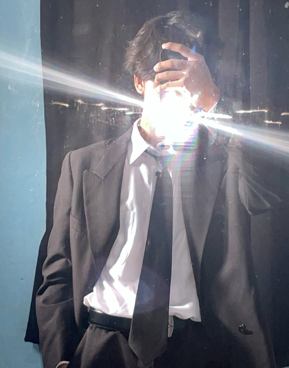 phiolugh's tweet photo. [cap] #ENSD #ENGENESelcaDay #PARKSUNGHOON #SUNGHOON #PSH #ENHYPEN #ENGENE https://t.co/Tq427onTkl
