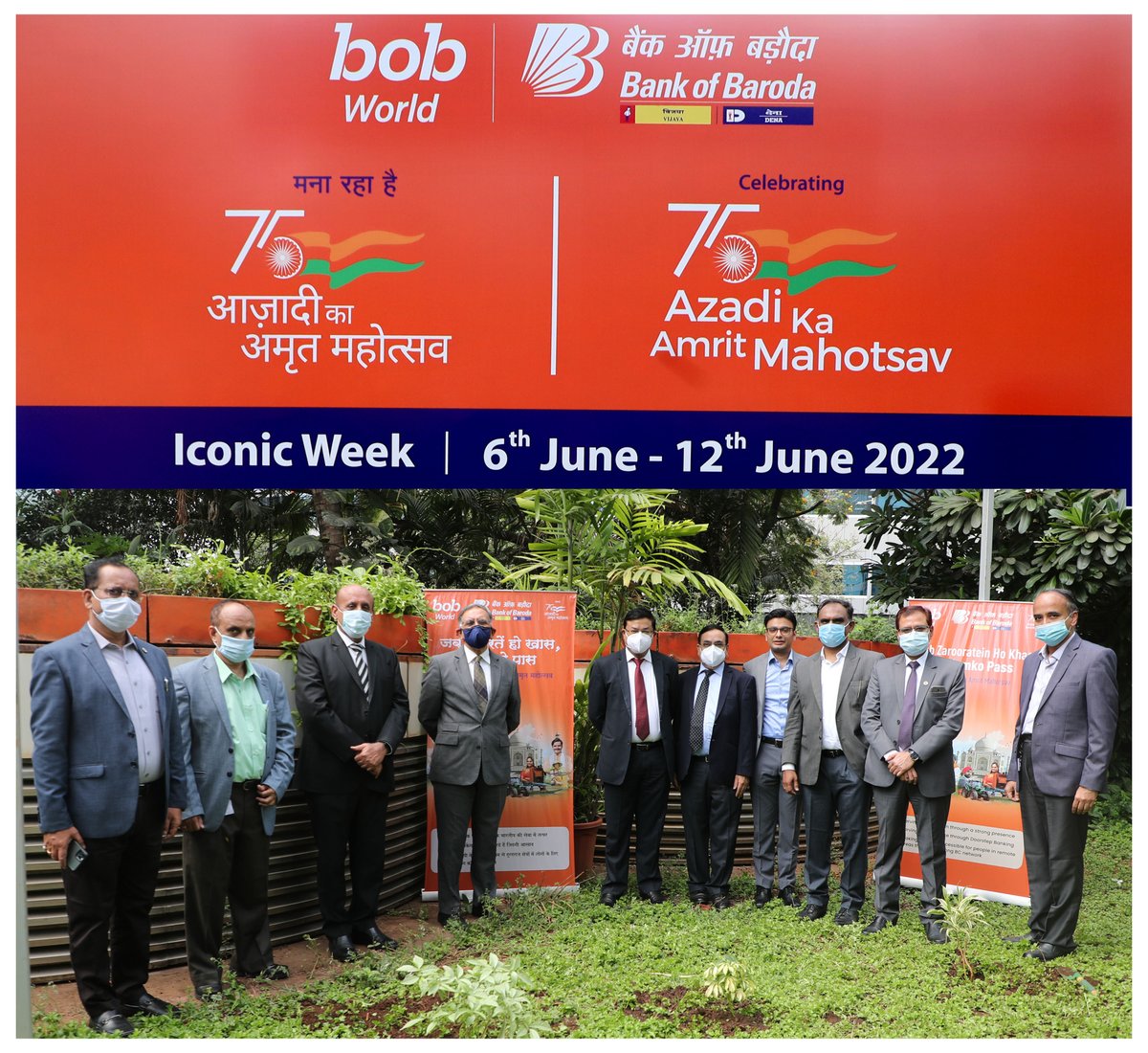 bankofbaroda's tweet photo. On day 3 of #IconicWeekCelebrations #AzadiKaAmritMohotsav, #BankOfBaroda MD&CEO Shri Sanjiv Chadha, EDs Shri Ajay K Khurana, Shri Joydeep Dutta Roy & Sr. Executives initiated a sapling plantation drive. 10000+ saplings were planted pan india for a greener tomorrow.@AmritMahotsav https://t.co/YSMikhgvwS