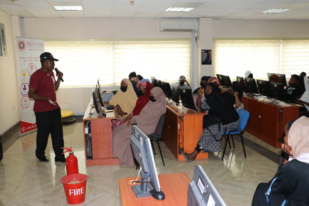 SkylineUNigeria's tweet photo. The extensive training aimed to explain the use of fire equipment, both fixed and portable ones, and dwelled on precautionary measures to ensure safety.

#SUN #FireDrill #DrillSession #Emergency
#SkylineUniversityNigeria #KanoState https://t.co/HxtjN5nIiU