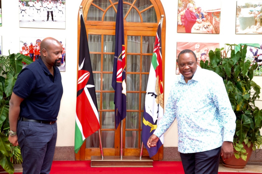 mkainerugaba's tweet image. It was an honour and pleasure to meet my big brother and friend President Uhuru Kenyatta in Nairobi recently. I also delivered to him a special message from H.E. @KagutaMuseveni.