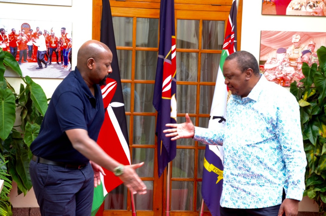 mkainerugaba's tweet image. It was an honour and pleasure to meet my big brother and friend President Uhuru Kenyatta in Nairobi recently. I also delivered to him a special message from H.E. @KagutaMuseveni.