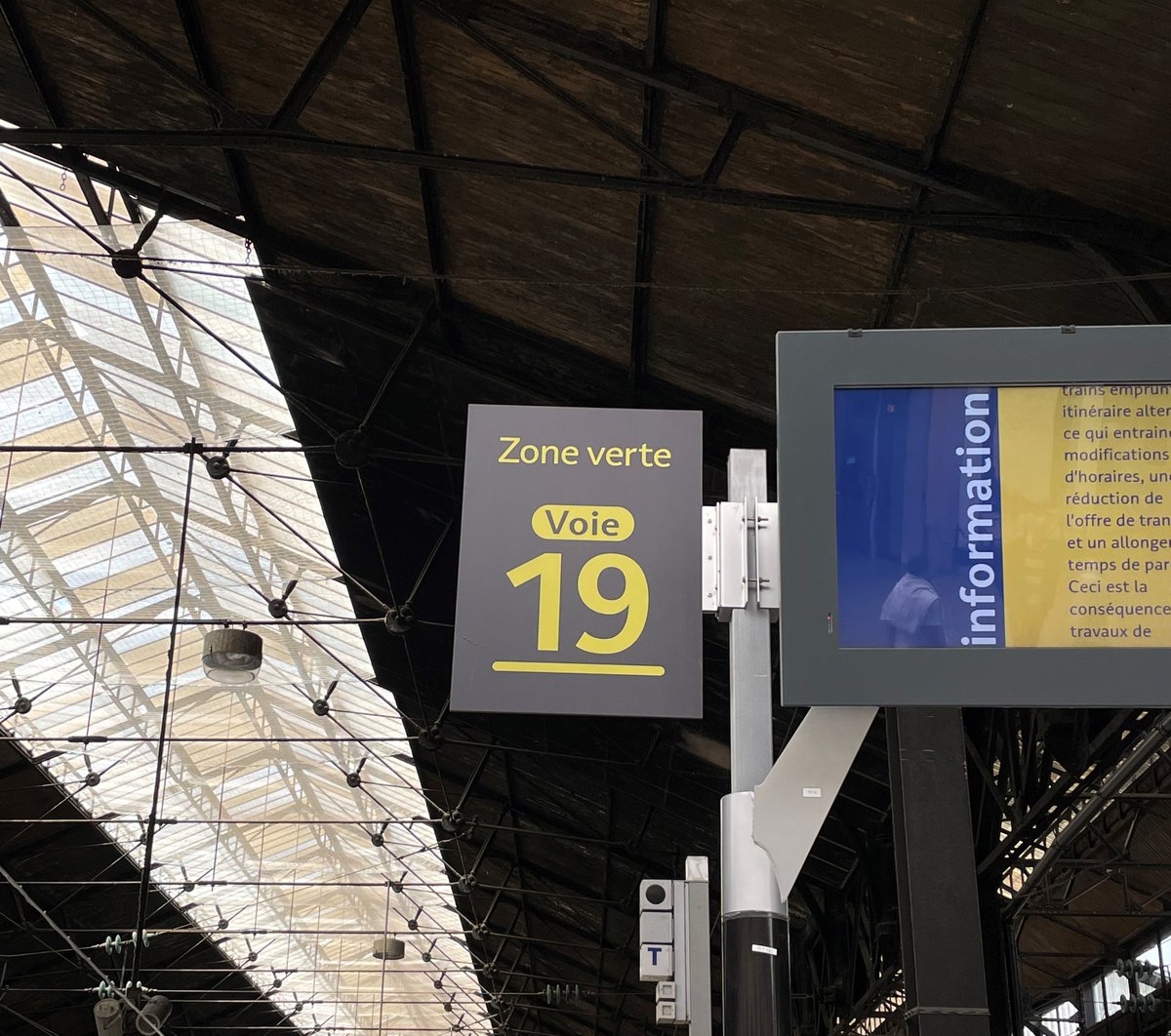 Ligne J tweet media