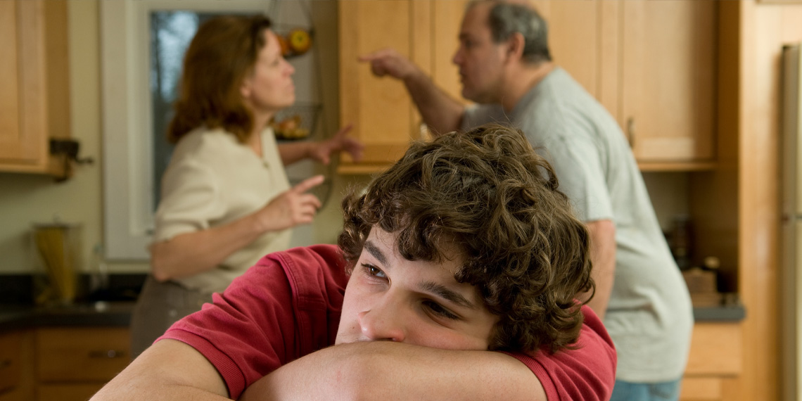 DrMitchHicks's tweet image. #Insecureattachment and #parentalconflict 

Recent research shows that growing up in a family where parents fought in hurtful ways facilitates the development of insecure attachment in their children, which often carries into adult relationships.  

bit.ly/3GM5ng8