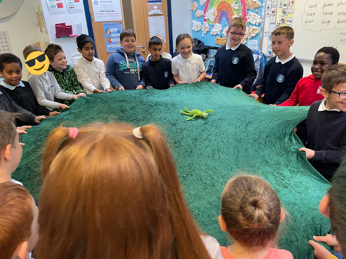 p3bcvps's tweet photo. We learnt about pitch and rhythm during our singing session this morning. 🎶 The frog song and game at the end was our favourite! 🐸🎵 https://t.co/I9g43ZgRDS
