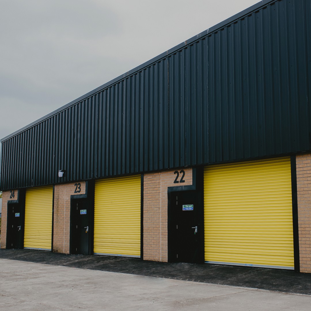 Three of our top quality #workspaces are currently available at @CoVaultUK #Dundee - one of our most in-demand locations... If you're on the hunt for a fantastic light industrial business space, call us on 0141 889 1000 🌈 #smallbusiness #businessowner